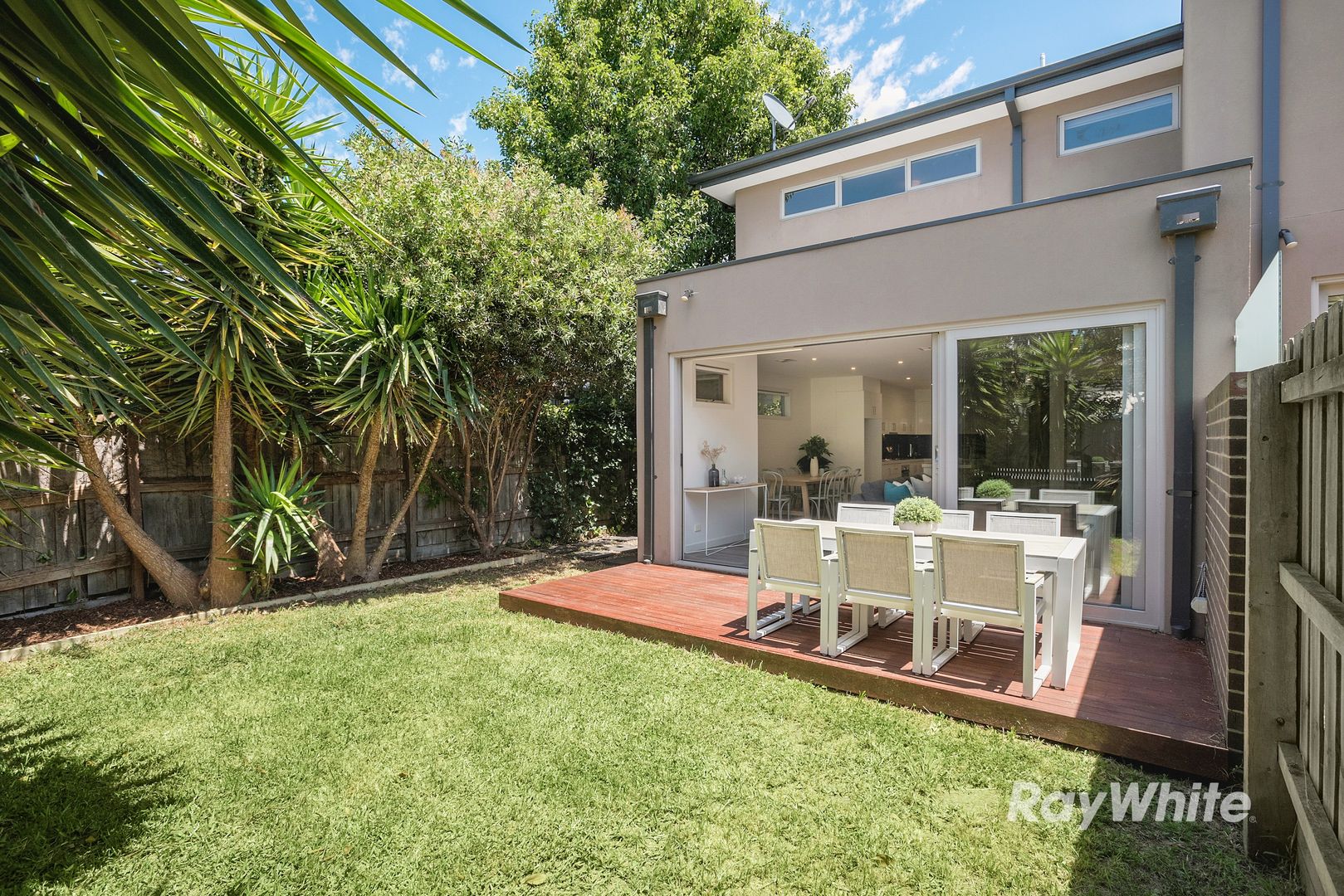 5B Grandview Grove, Carnegie VIC 3163, Image 2