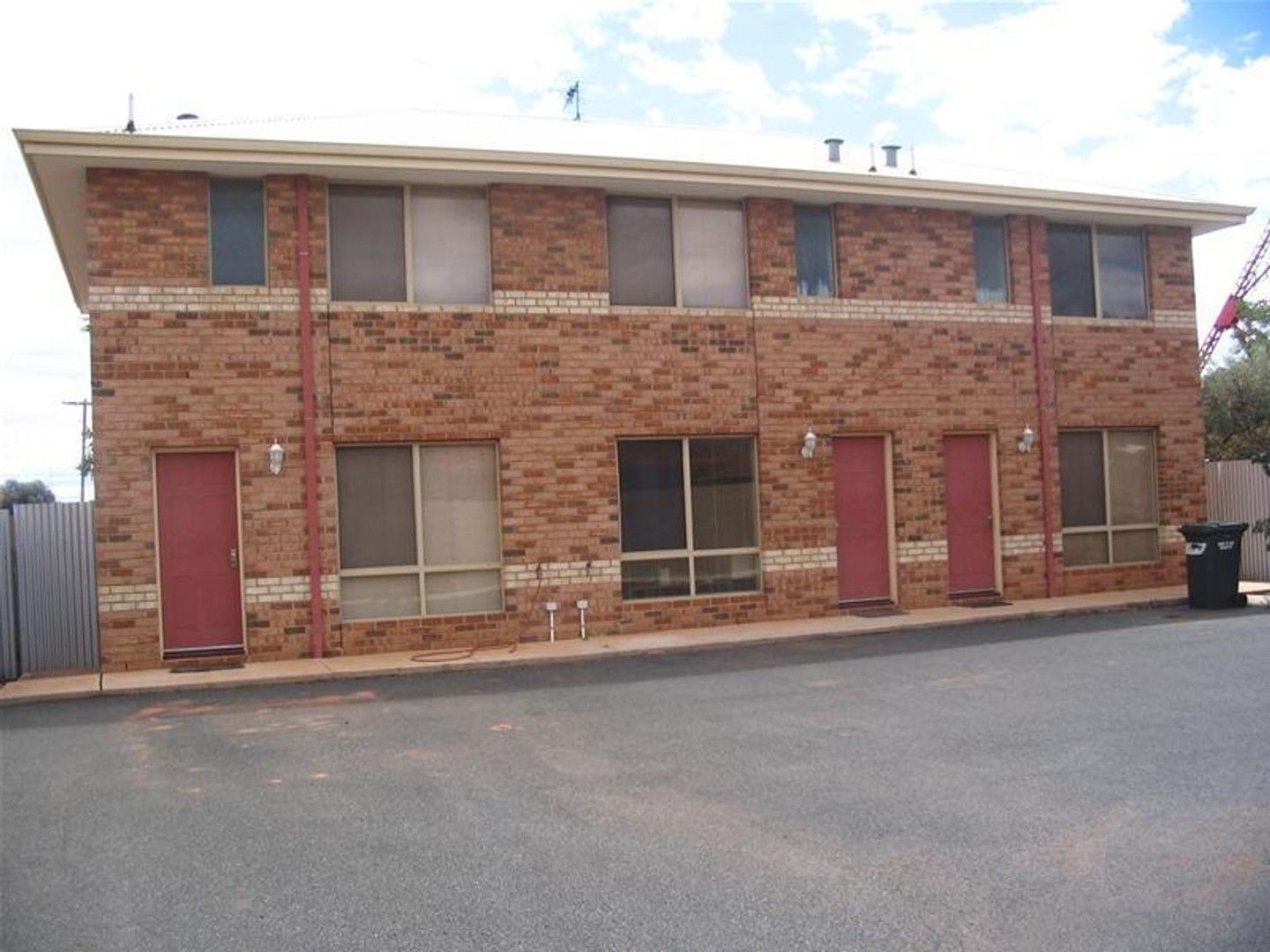 2 bedrooms Apartment / Unit / Flat in 3/20 Egan Street KALGOORLIE WA, 6430