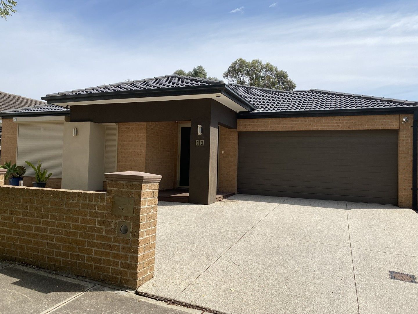 4 bedrooms House in 13 Melon Street BRAYBROOK VIC, 3019