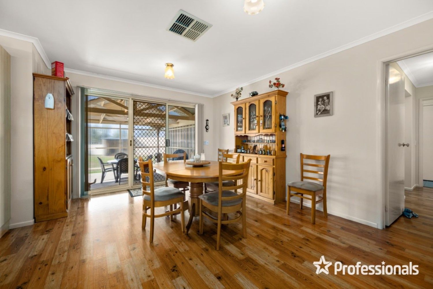 84 Albert Road, Chiltern VIC 3683, Image 2