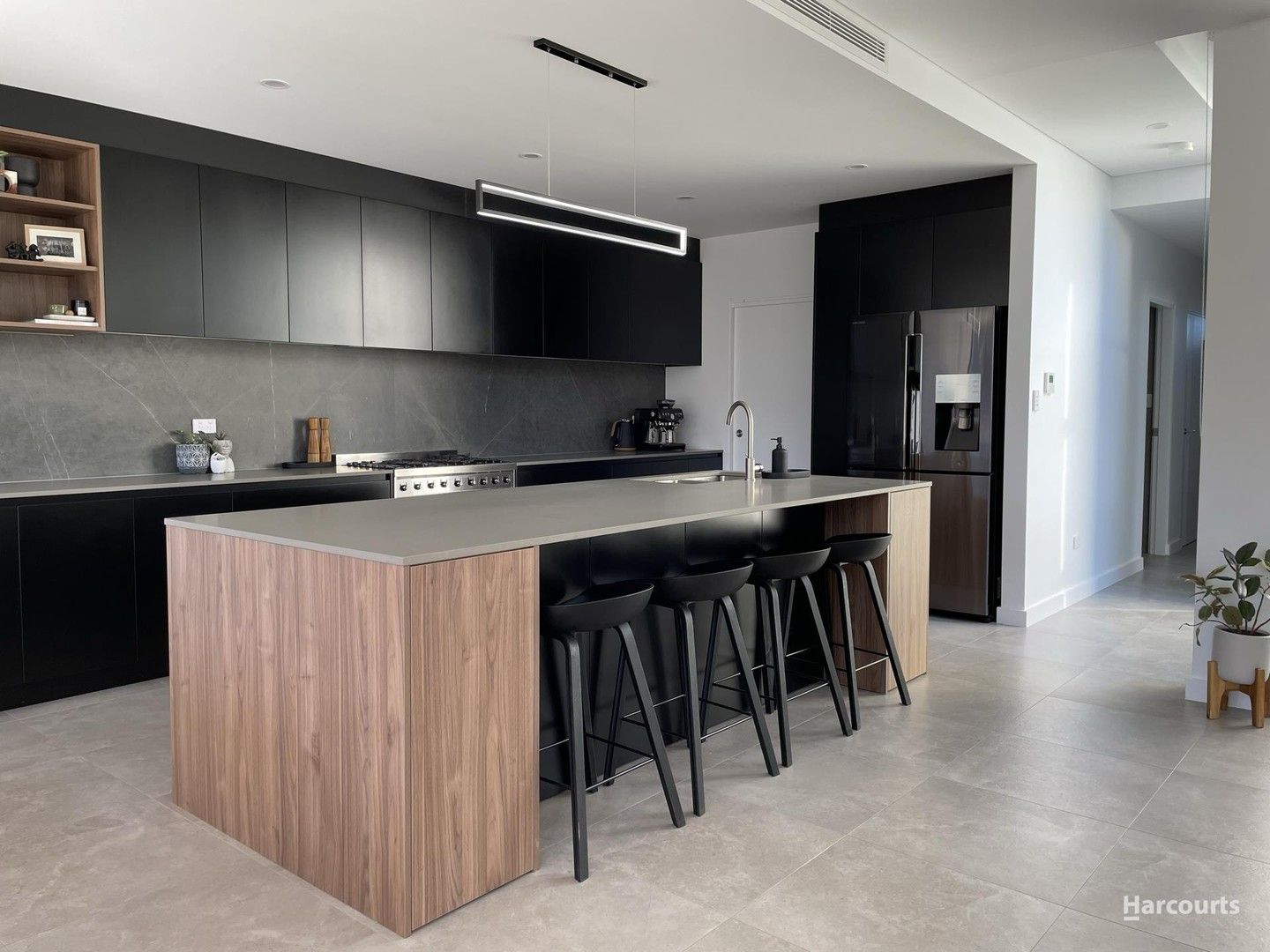5 bedrooms House in 47a Evergreen Drive ORAN PARK NSW, 2570