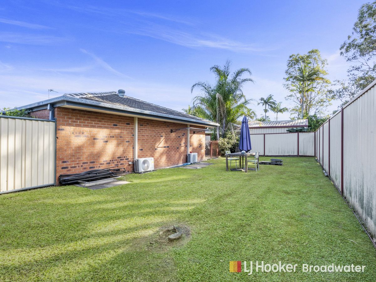 2/19 Stephenson Street, Labrador QLD 4215, Image 1