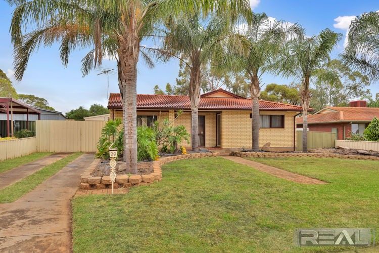 29 Bundarra Court, Craigmore SA 5114, Image 1