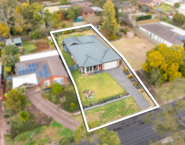 19 Cooroy Crescent, Yellow Rock NSW 2777