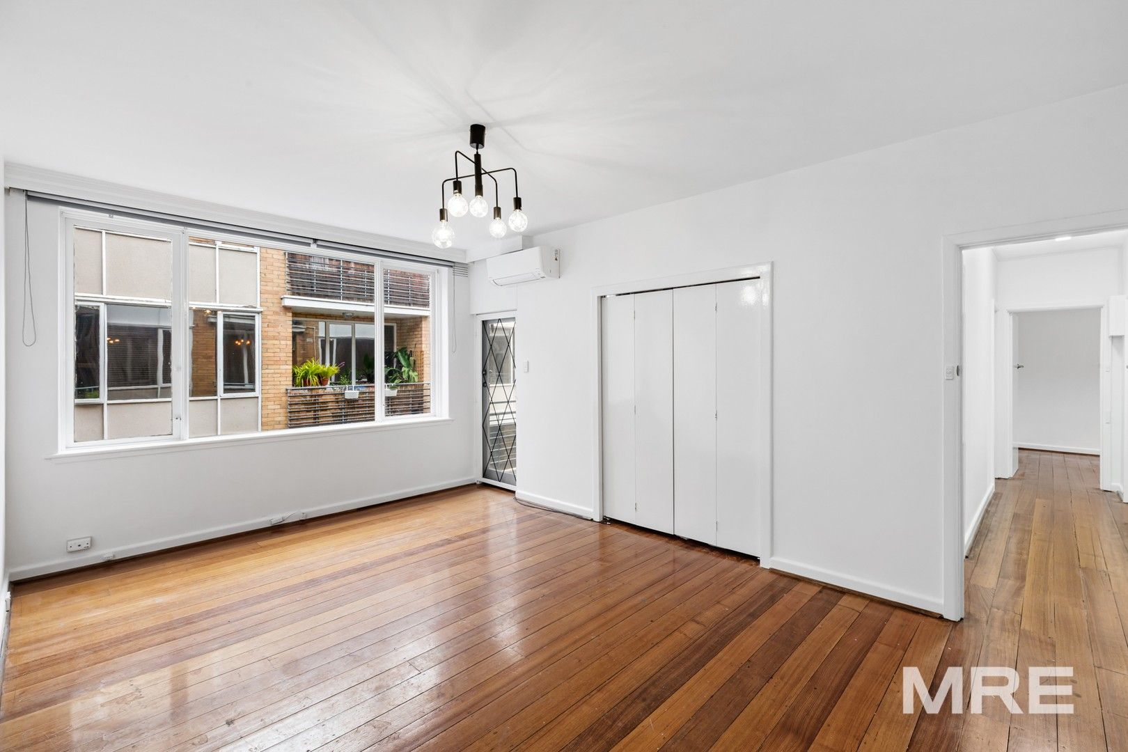 3 bedrooms Apartment / Unit / Flat in 9/647 Inkerman Road CAULFIELD NORTH VIC, 3161