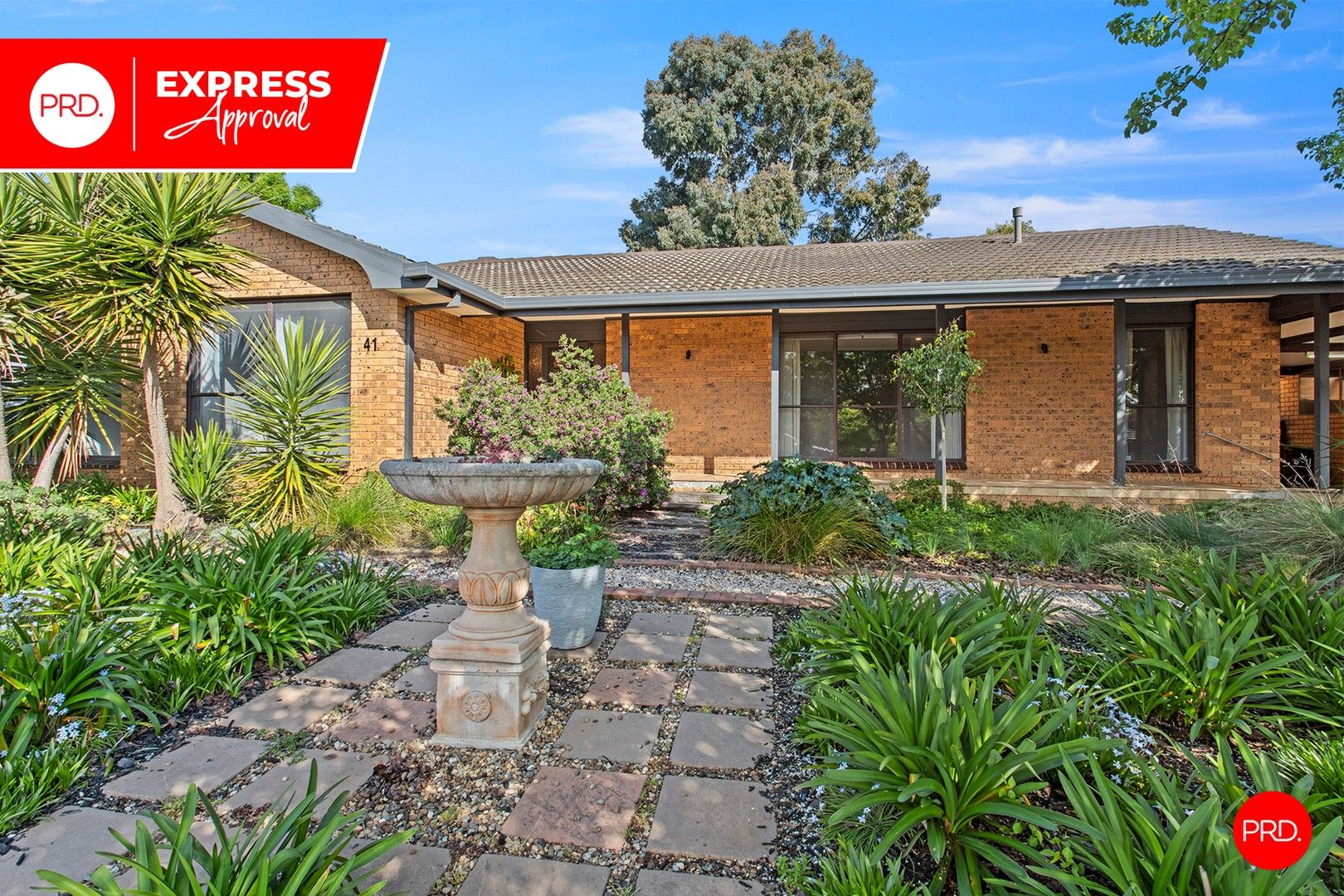 4 bedrooms House in 41 James Street STRATHDALE VIC, 3550