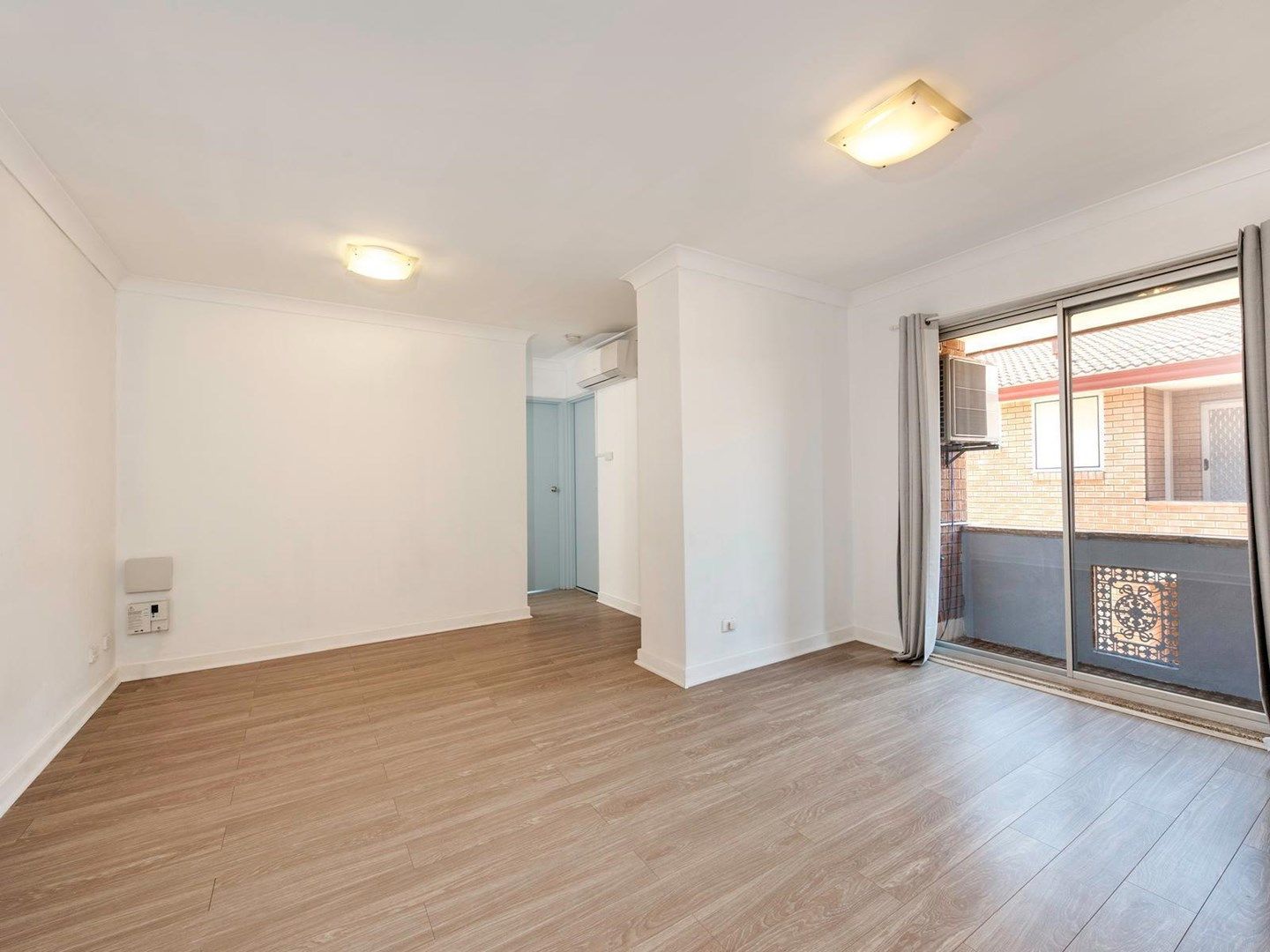 2 bedrooms Apartment / Unit / Flat in 10/68 Bigge Street LIVERPOOL NSW, 2170