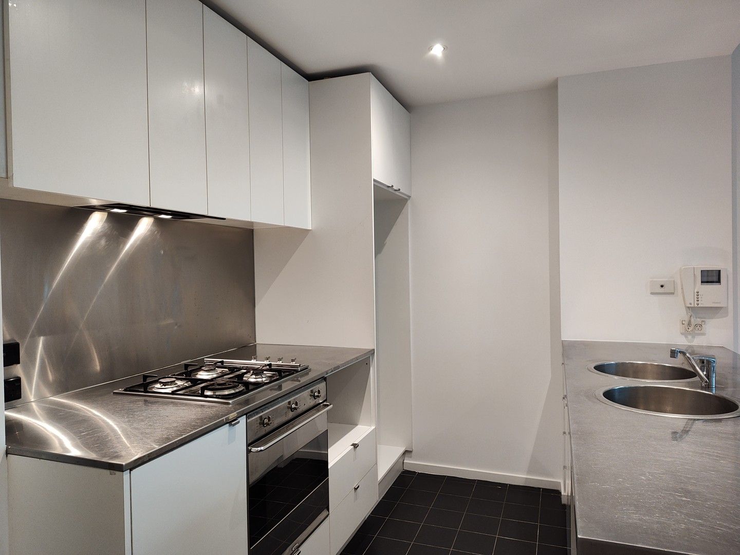 2 bedrooms Apartment / Unit / Flat in 1708/620 Collins Street MELBOURNE VIC, 3000