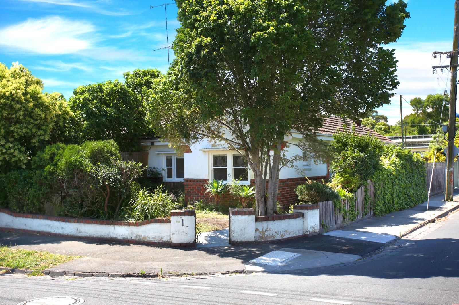 33 Bowler Street, Hawthorn East Property History & Address Research