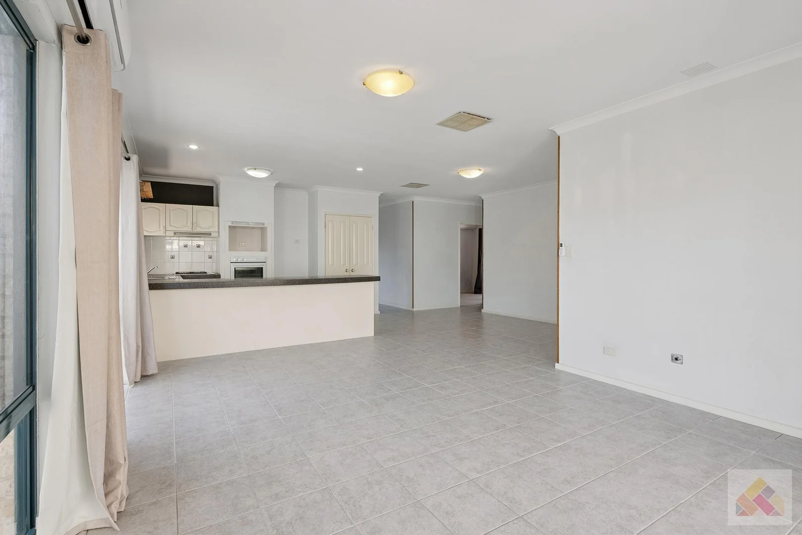 Additional image 4 of 1/41 Bentwood Avenue, Woodlands WA 6018