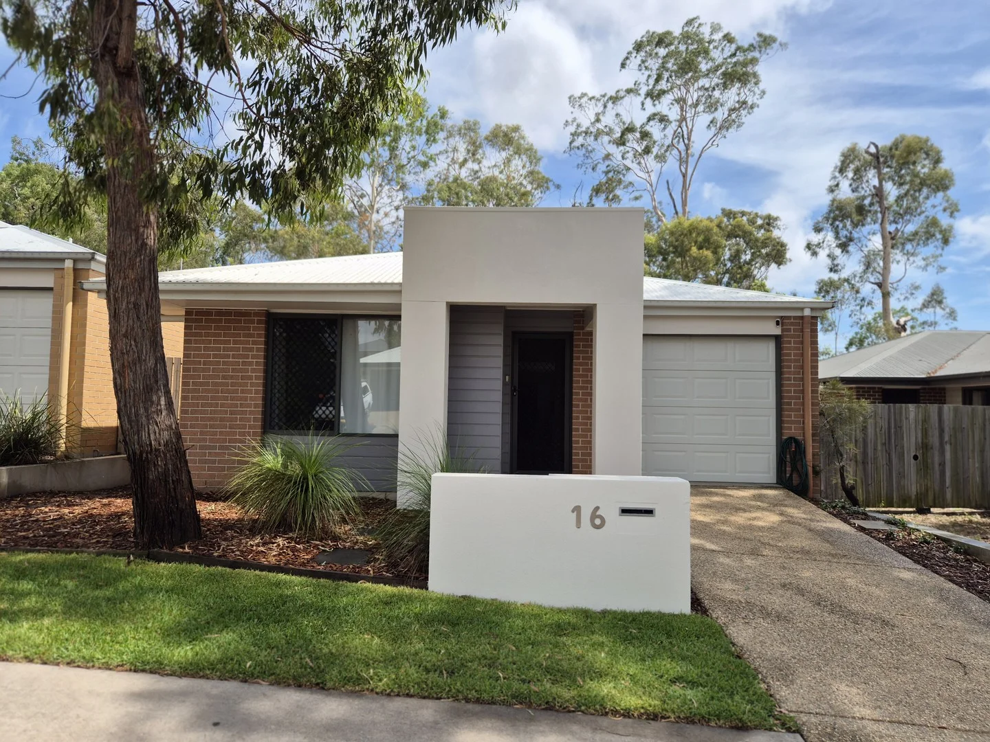 16 Sundowner Road, Clinton QLD 4680