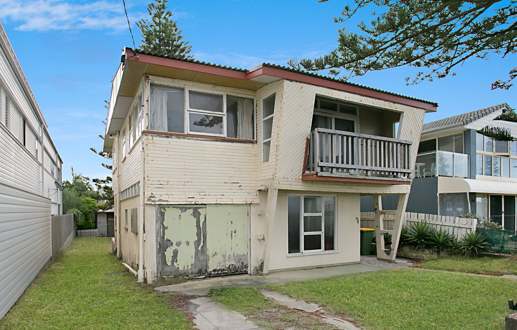 58 Marine Parade, Miami QLD 4220, Image 1