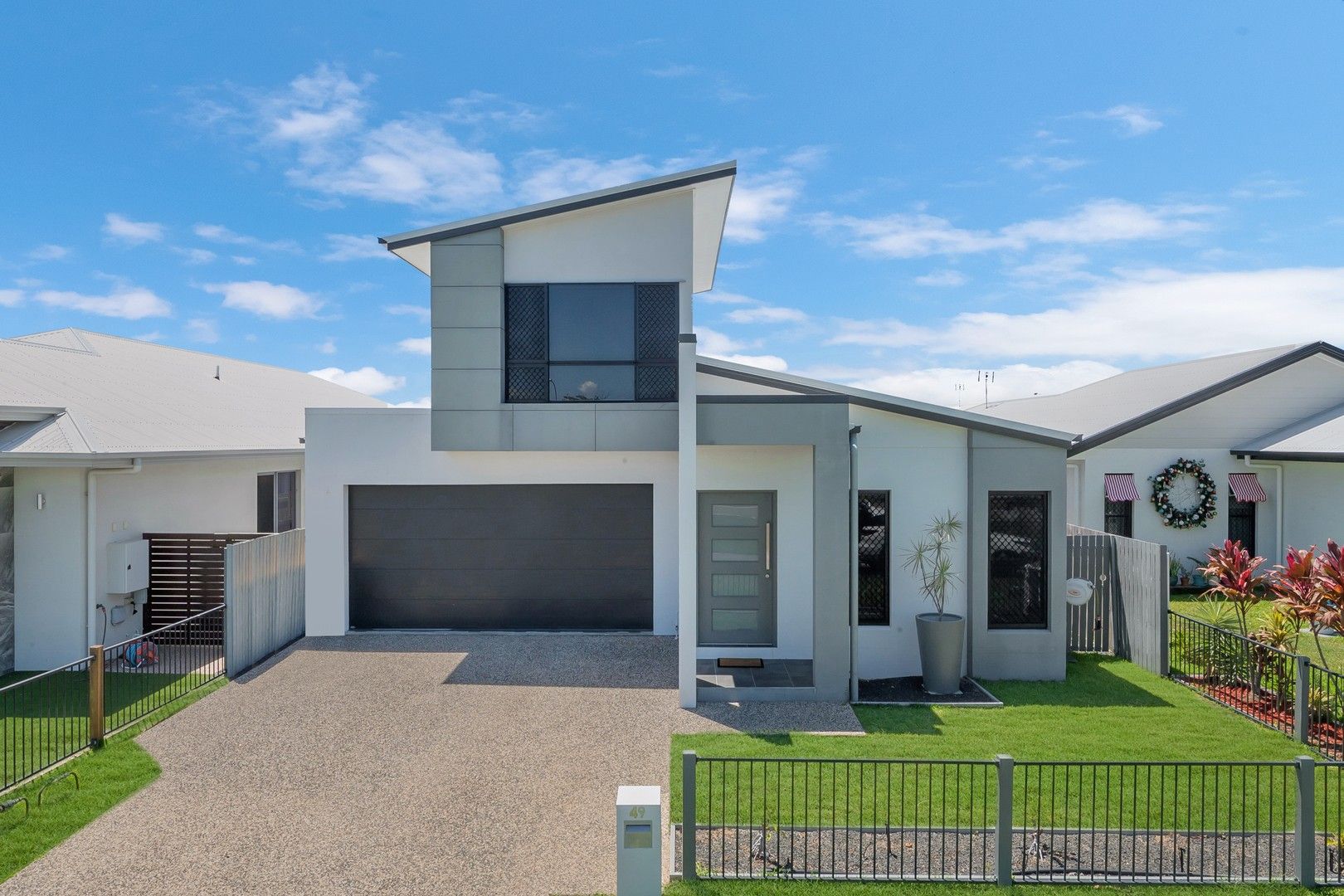 4 bedrooms House in 49 The Grange SHAW QLD, 4818