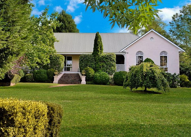 5 Greyleaves Avenue, Burradoo NSW 2576