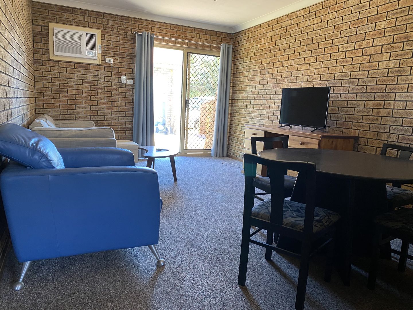 Unit 6/68 Wooramel Street, Carnarvon WA 6701 Apartment For Rent