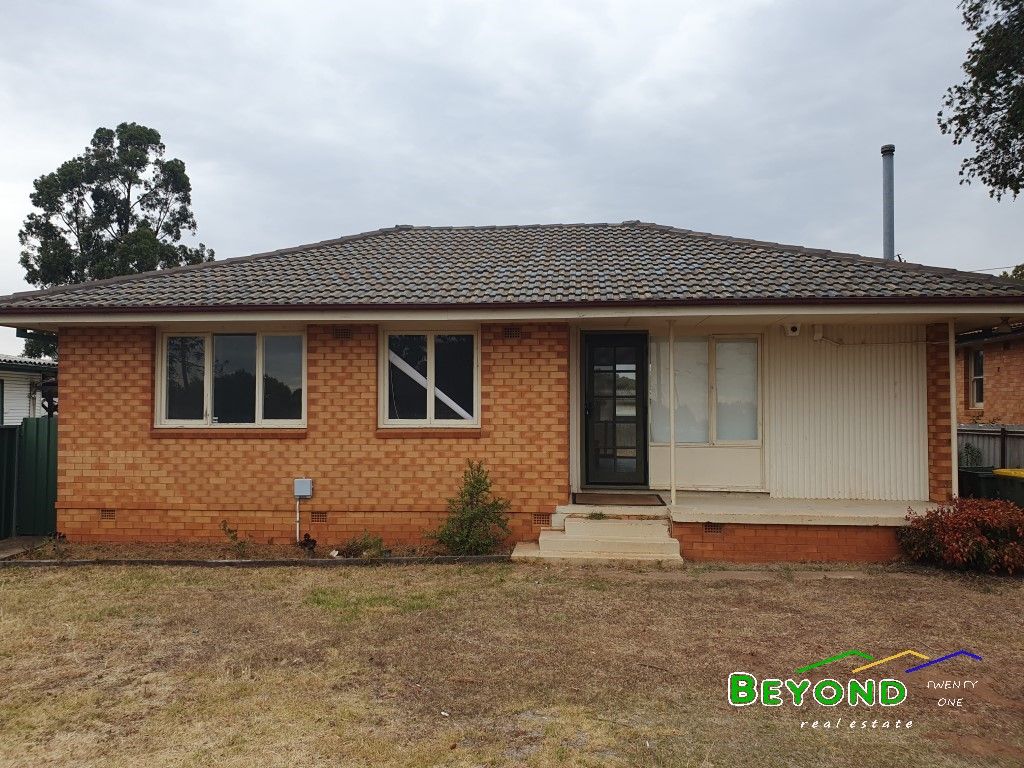 3 bedrooms House in 128 Yaruga Street DUBBO NSW, 2830