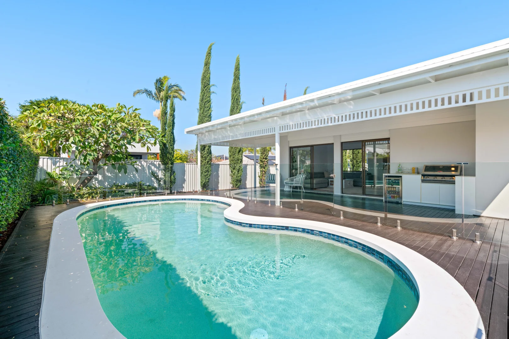 Additional image 3 of 11 Dunbarton Avenue, Sorrento QLD 4217