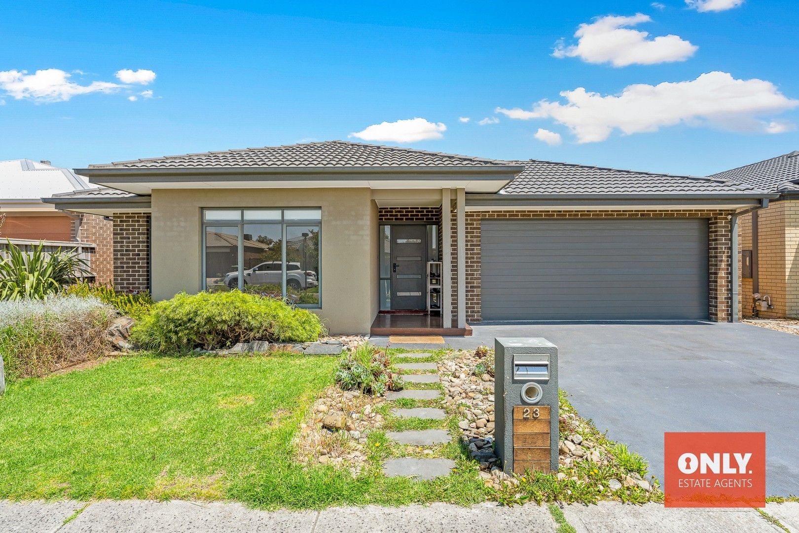 23 Fieldstone Crescent, Cranbourne North VIC 3977, Image 0