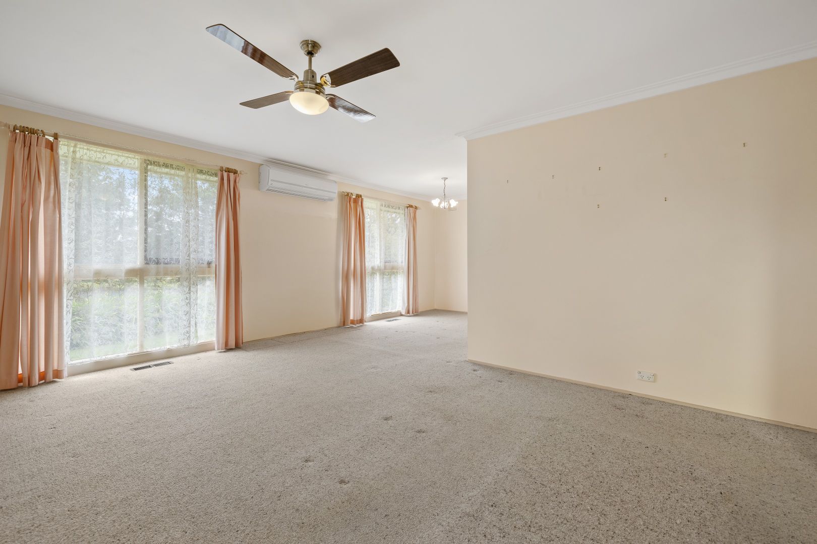 196 Morack Road, Vermont South VIC 3133 House For Rent 650 Domain