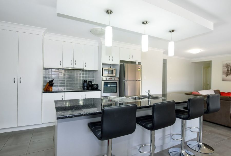 4 bedrooms House in 23 Coolana Court HARRISTOWN QLD, 4350