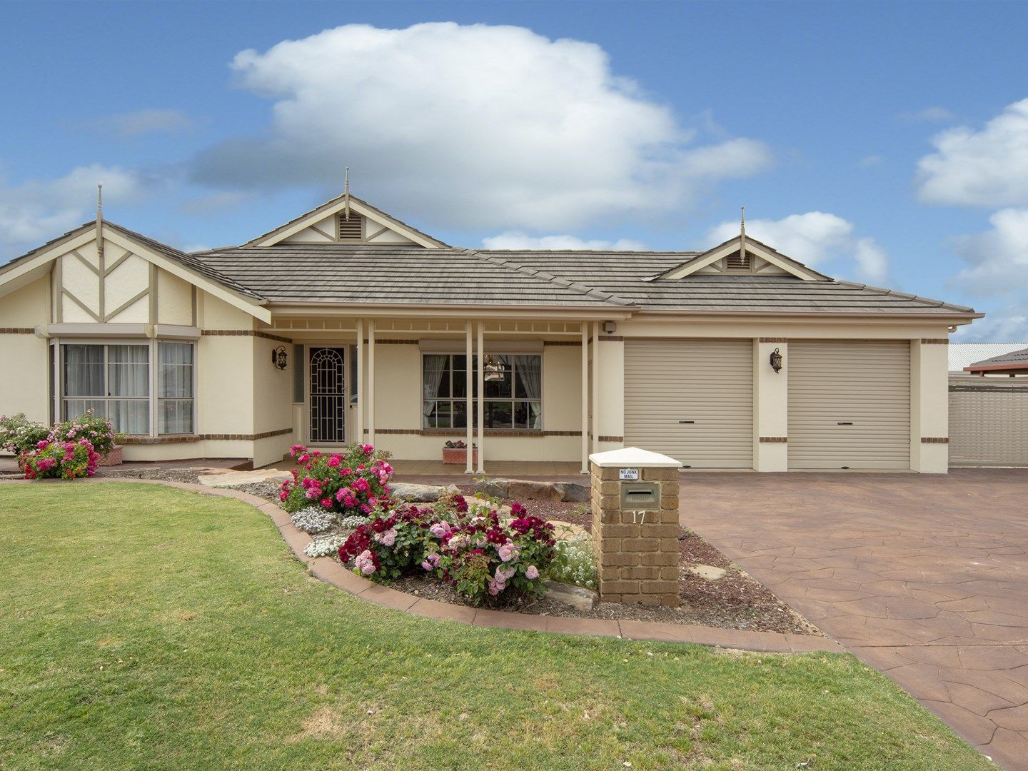 17 Livermead Way, Moana SA 5169, Image 0