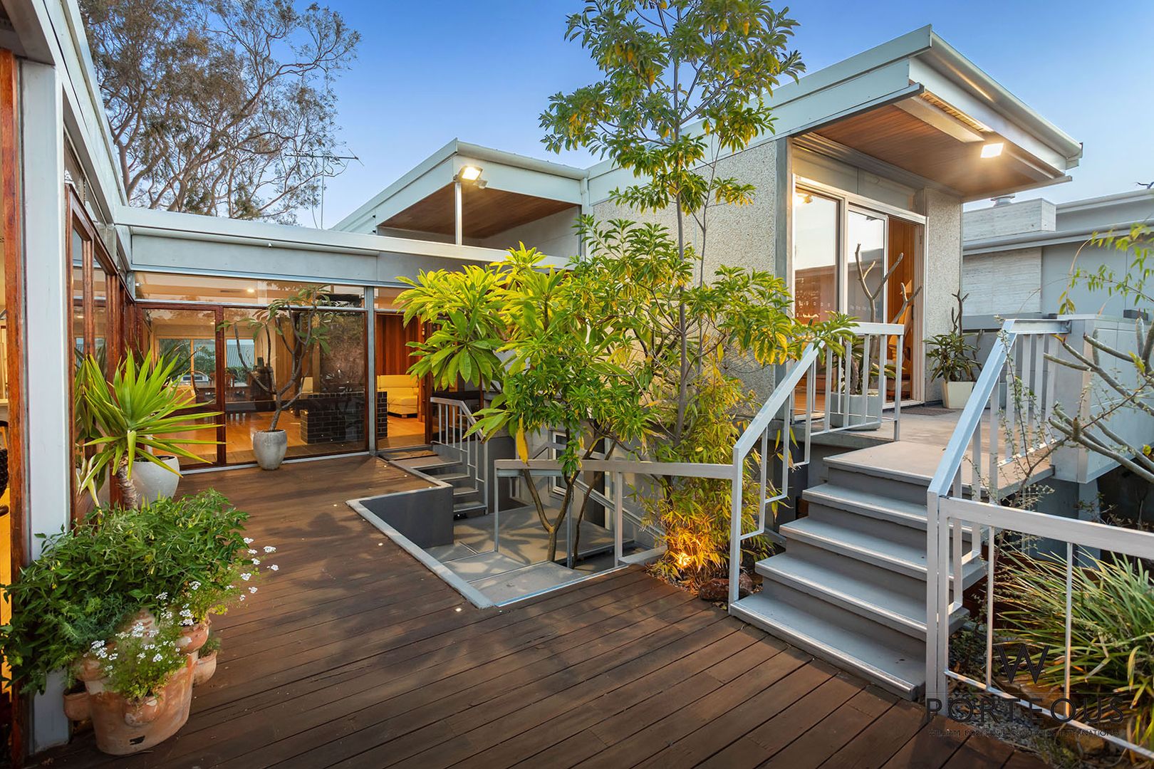 15 Teslin Road, Mount Claremon Property History & Address Research