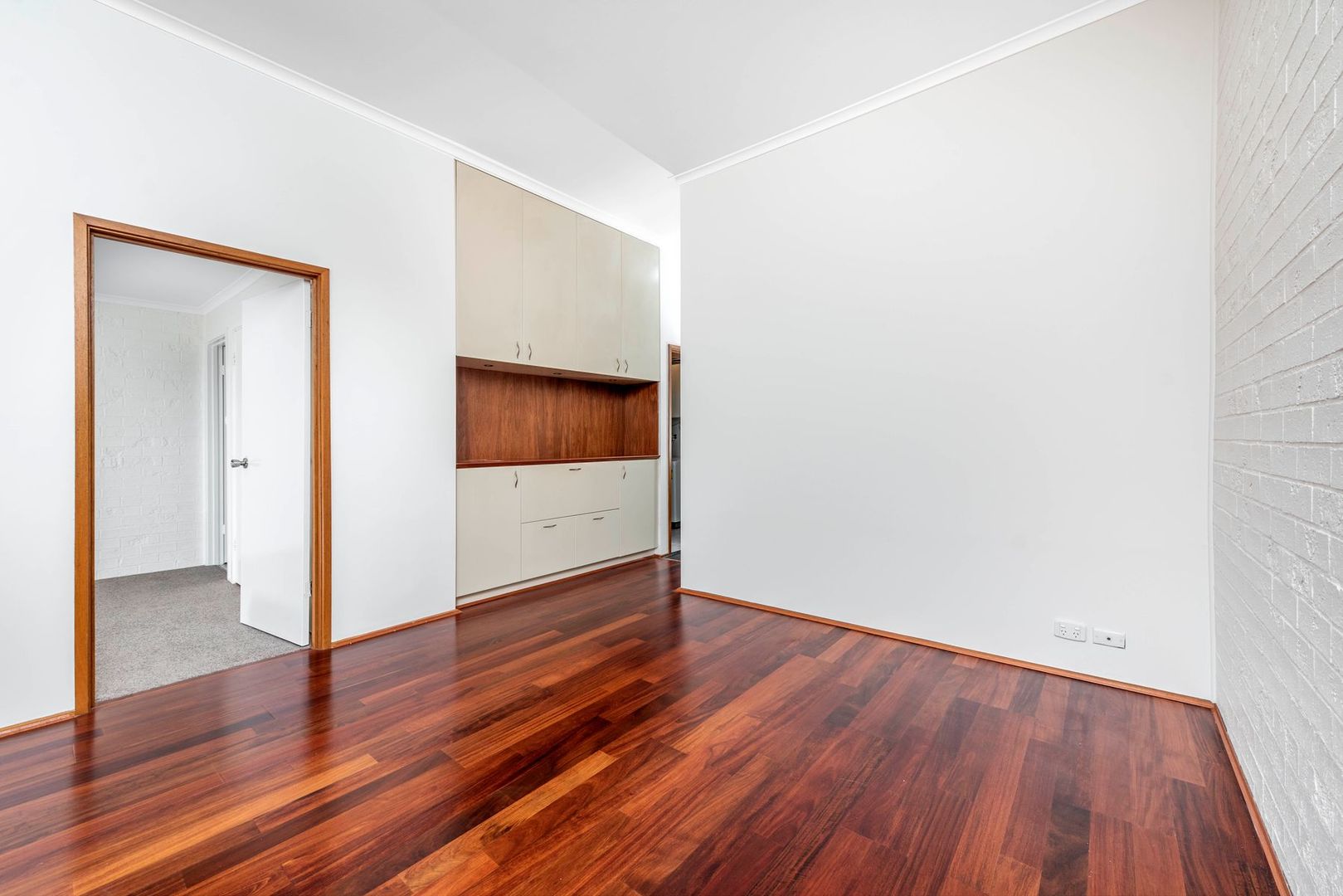6/4 Mansfield Place, Phillip ACT 2606, Image 2