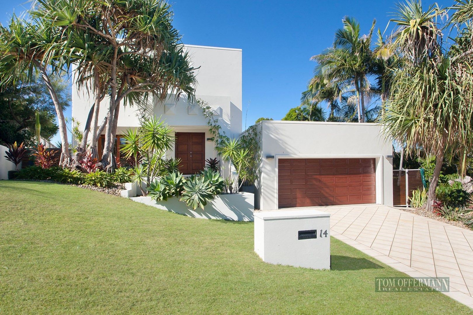 14 Captains Court, Sunrise Beach QLD 4567, Image 2