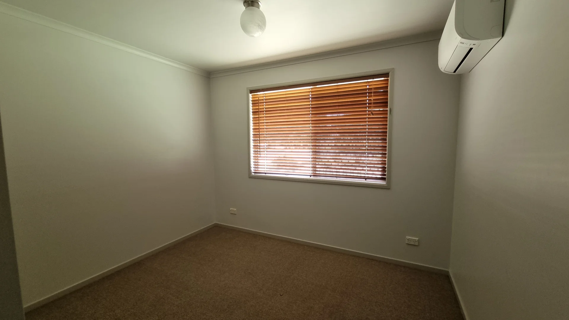 Additional image 14 of 2 Barbara Crt, Emerald QLD 4720