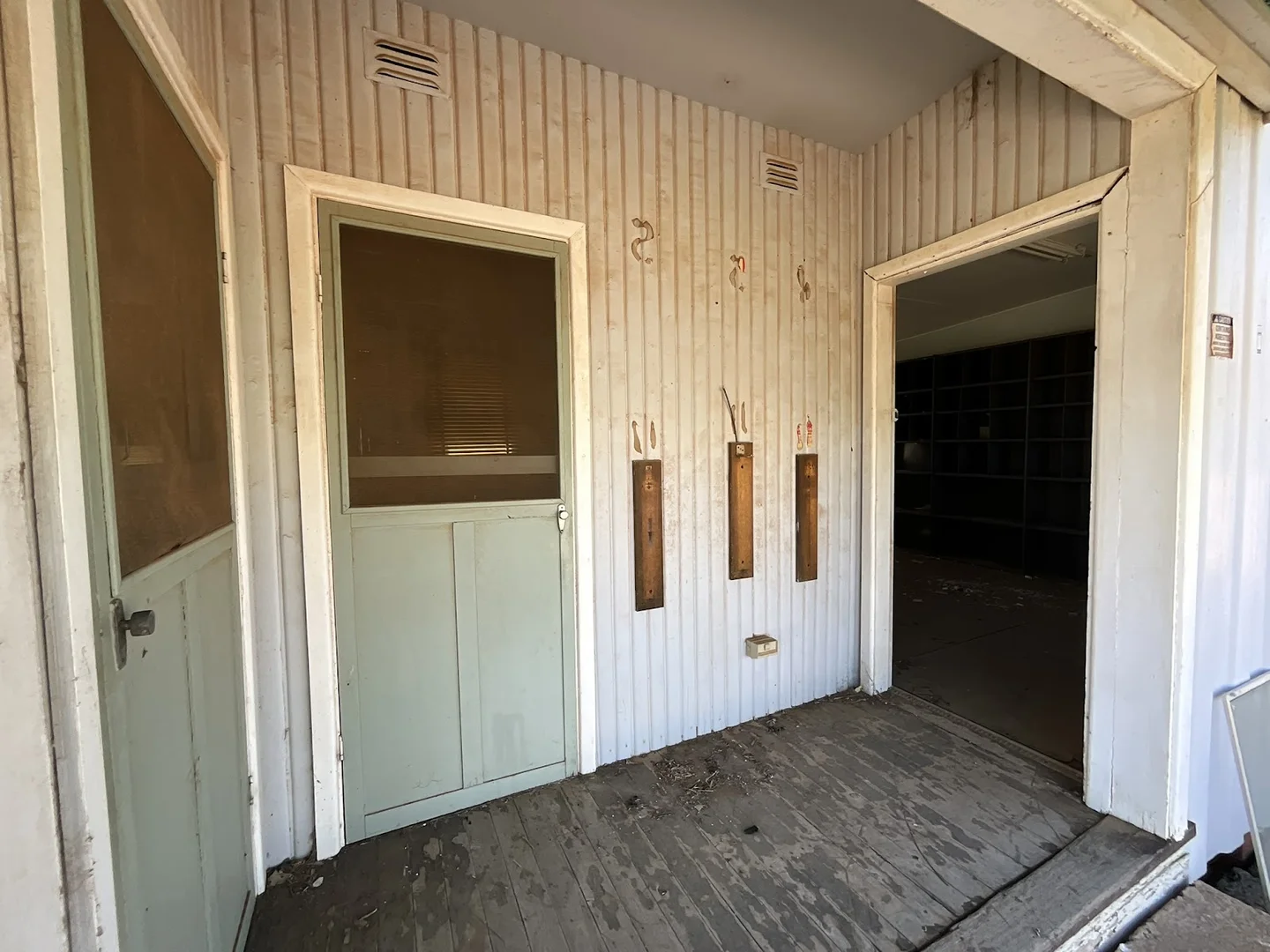 Additional image 24 of 48 - 50 Molesworth Street, Hillston NSW 2675