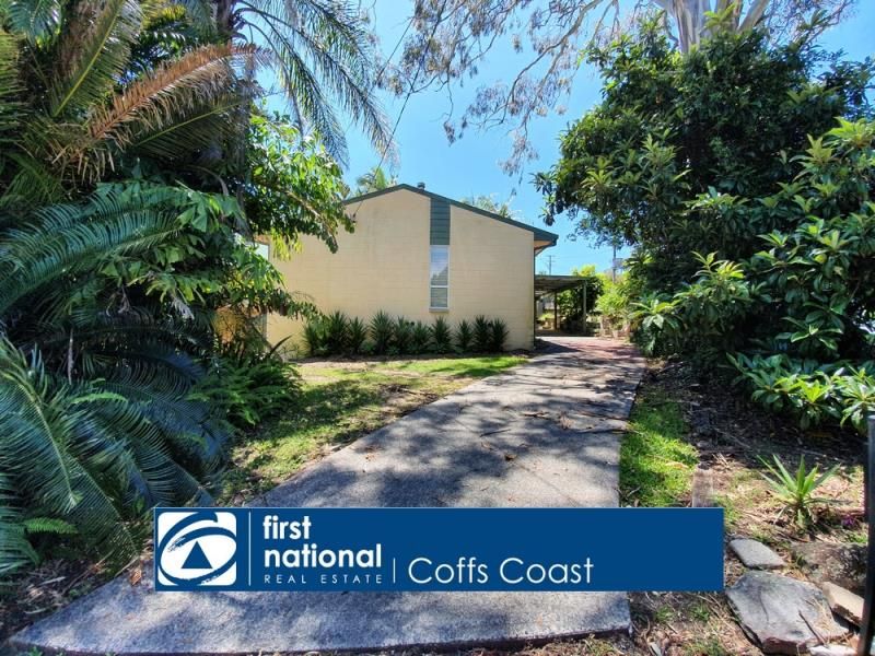 4 bedrooms House in 1402 Solitary Islands Way SANDY BEACH NSW, 2456