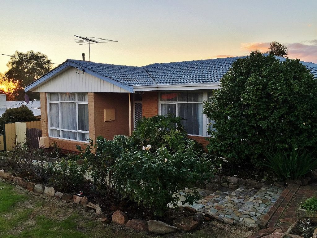 3 bedrooms House in 29 Bladon Way SWAN VIEW WA, 6056