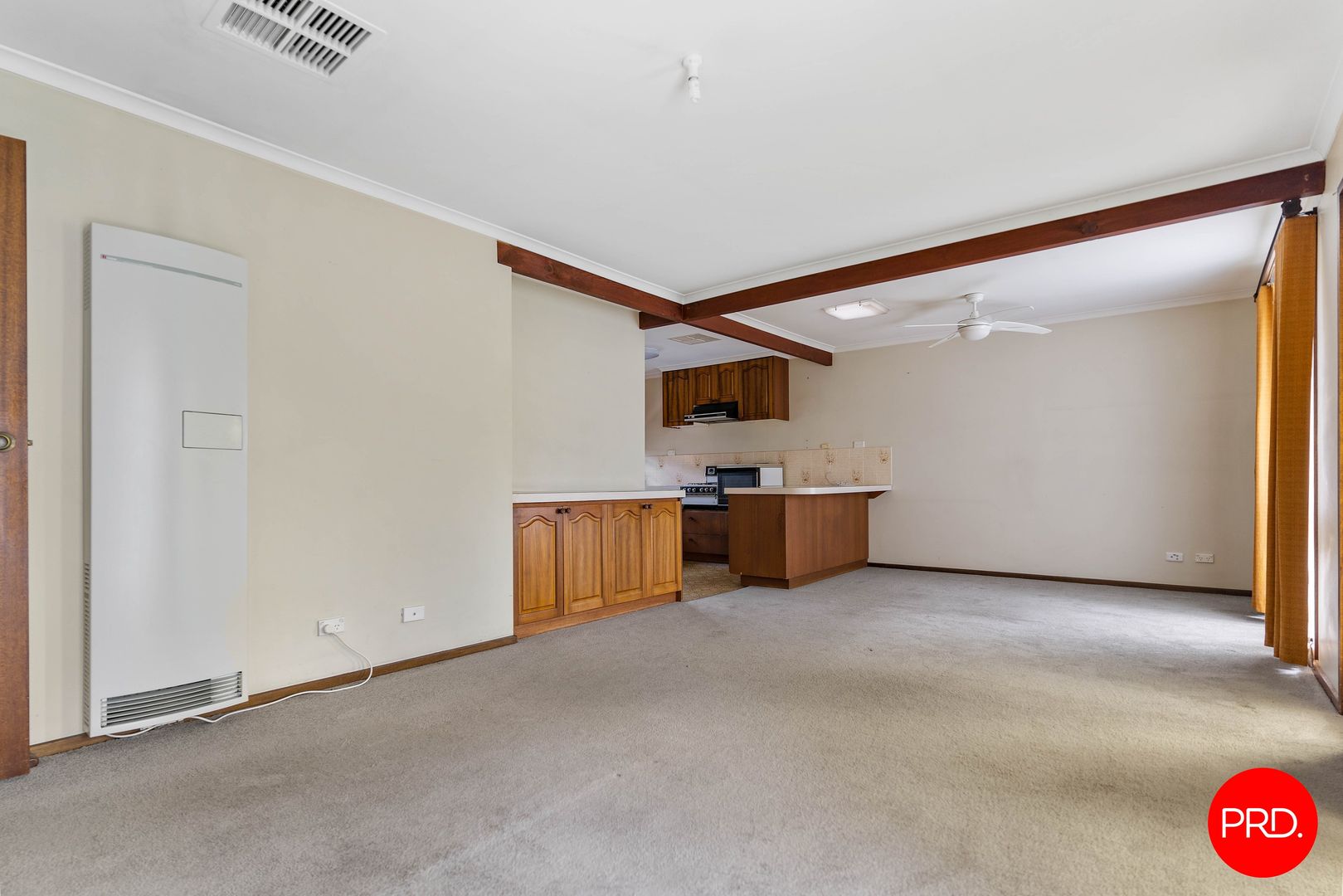 2/1 Louisa Court, Strathdale VIC 3550, Image 2