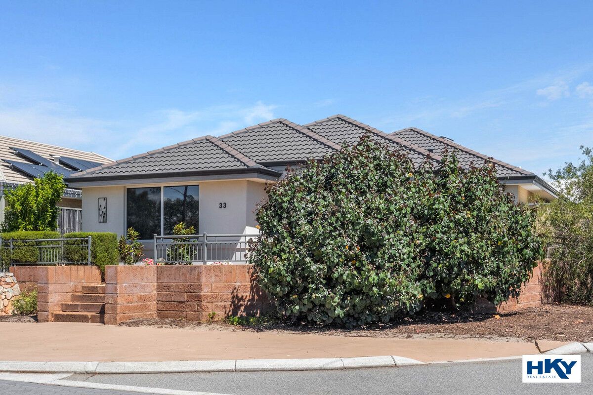 33 Lomas Circle, Ellenbrook WA 6069, Image 2