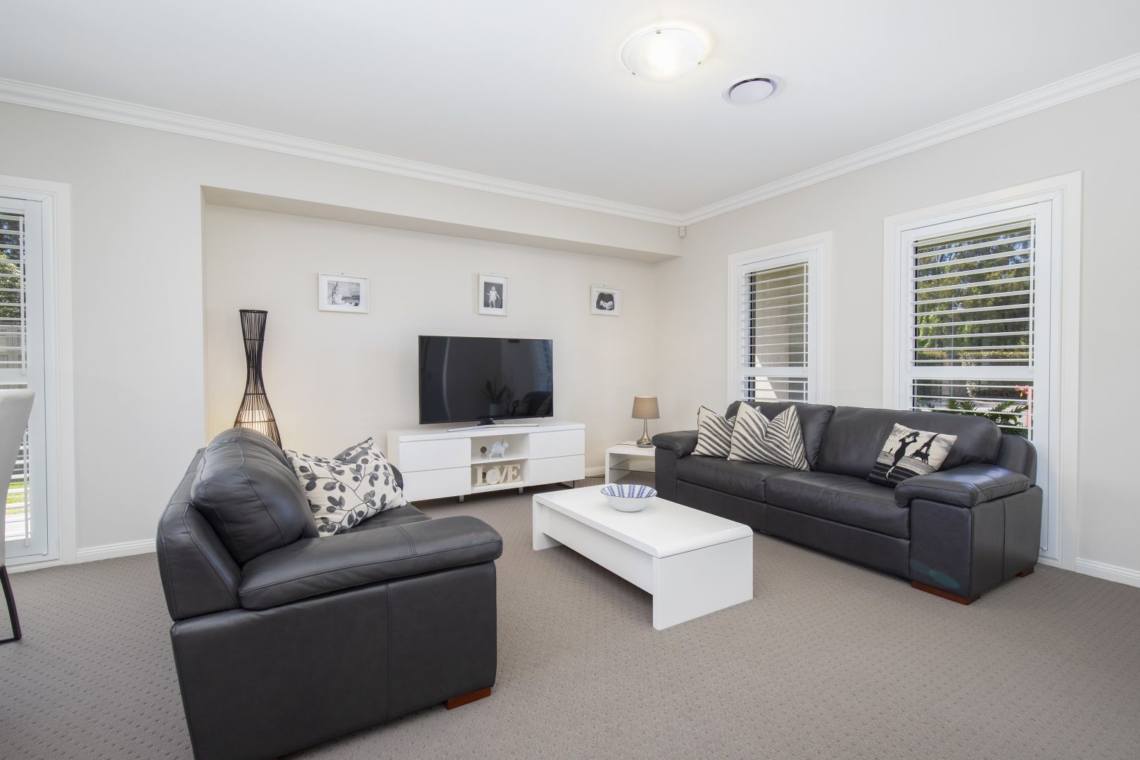 2 Oriole Place, Fullerton Cove NSW 2318, Image 1