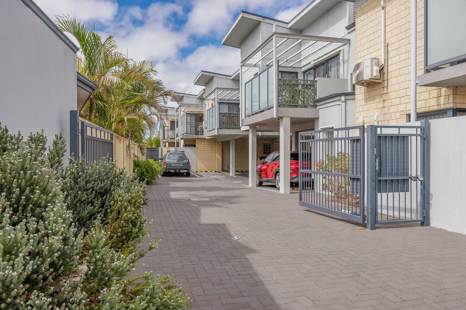 6/38 Orpington Street, Cloverdale WA 6105, Image 0