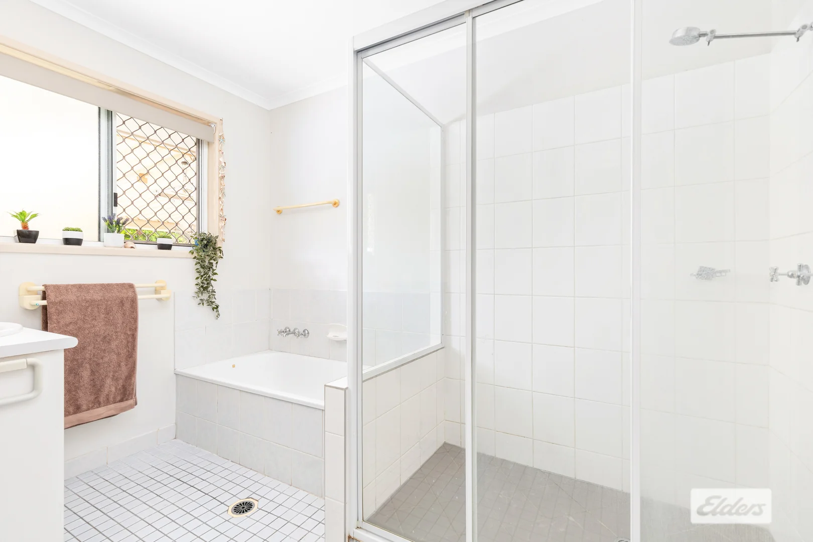 Additional image 9 of 6 Edmonston Drive, Emerald QLD 4720