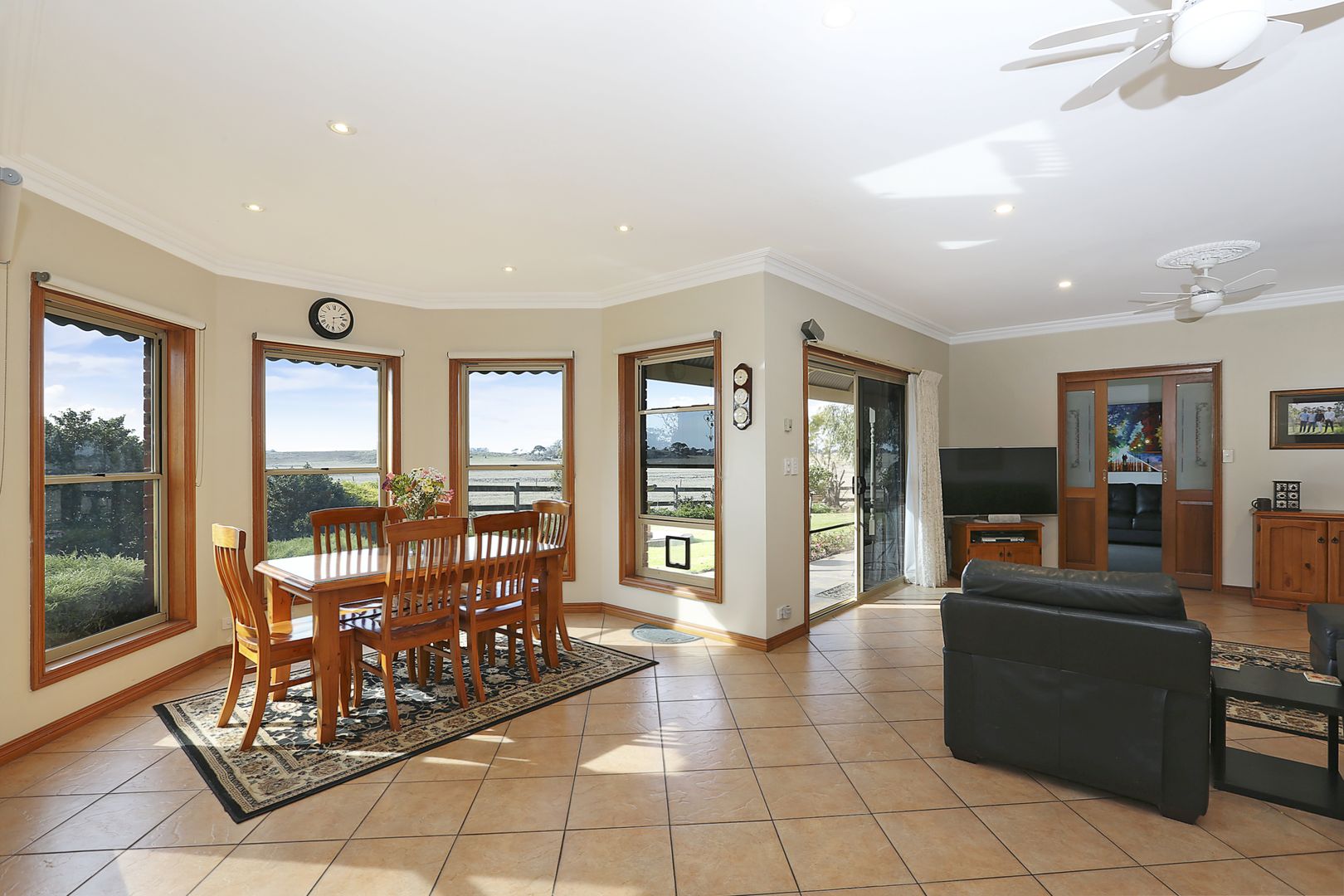 370 Corangamite Lake Road, Cororooke VIC 3254, Image 2