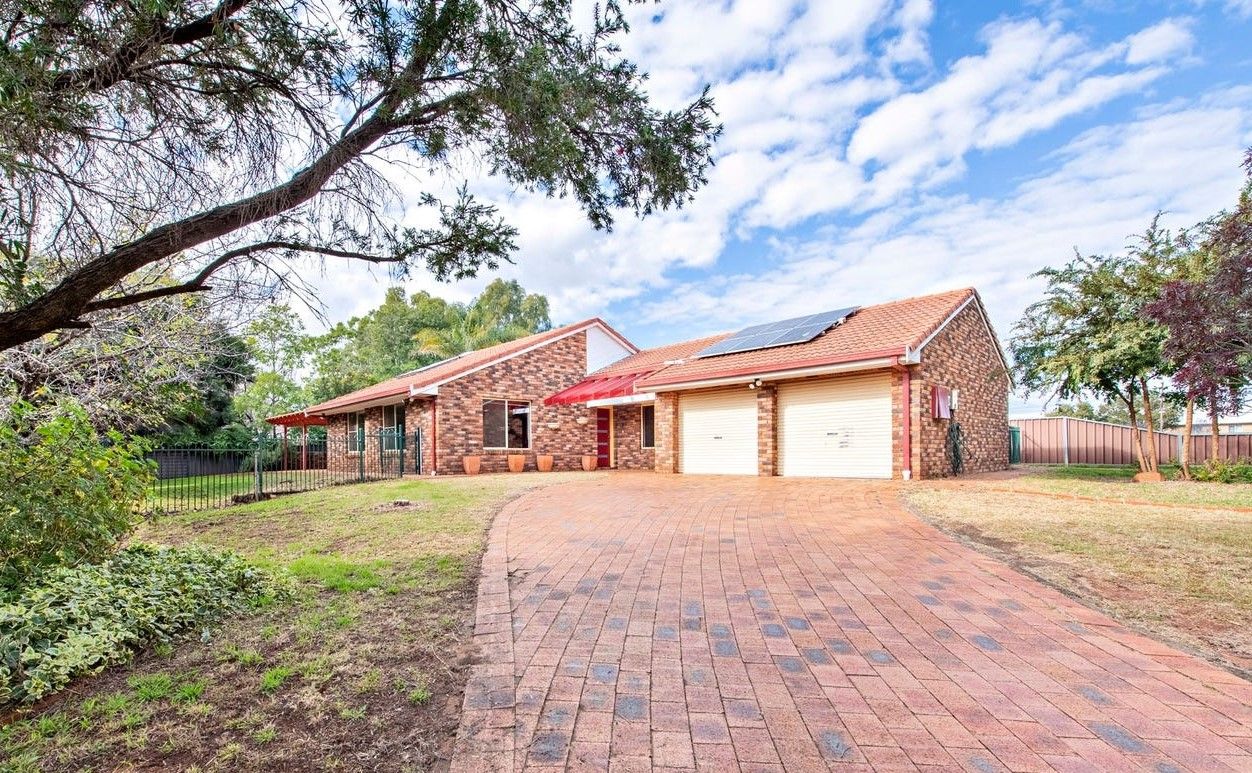 4 bedrooms House in 14 Gosse Avenue DUBBO NSW, 2830