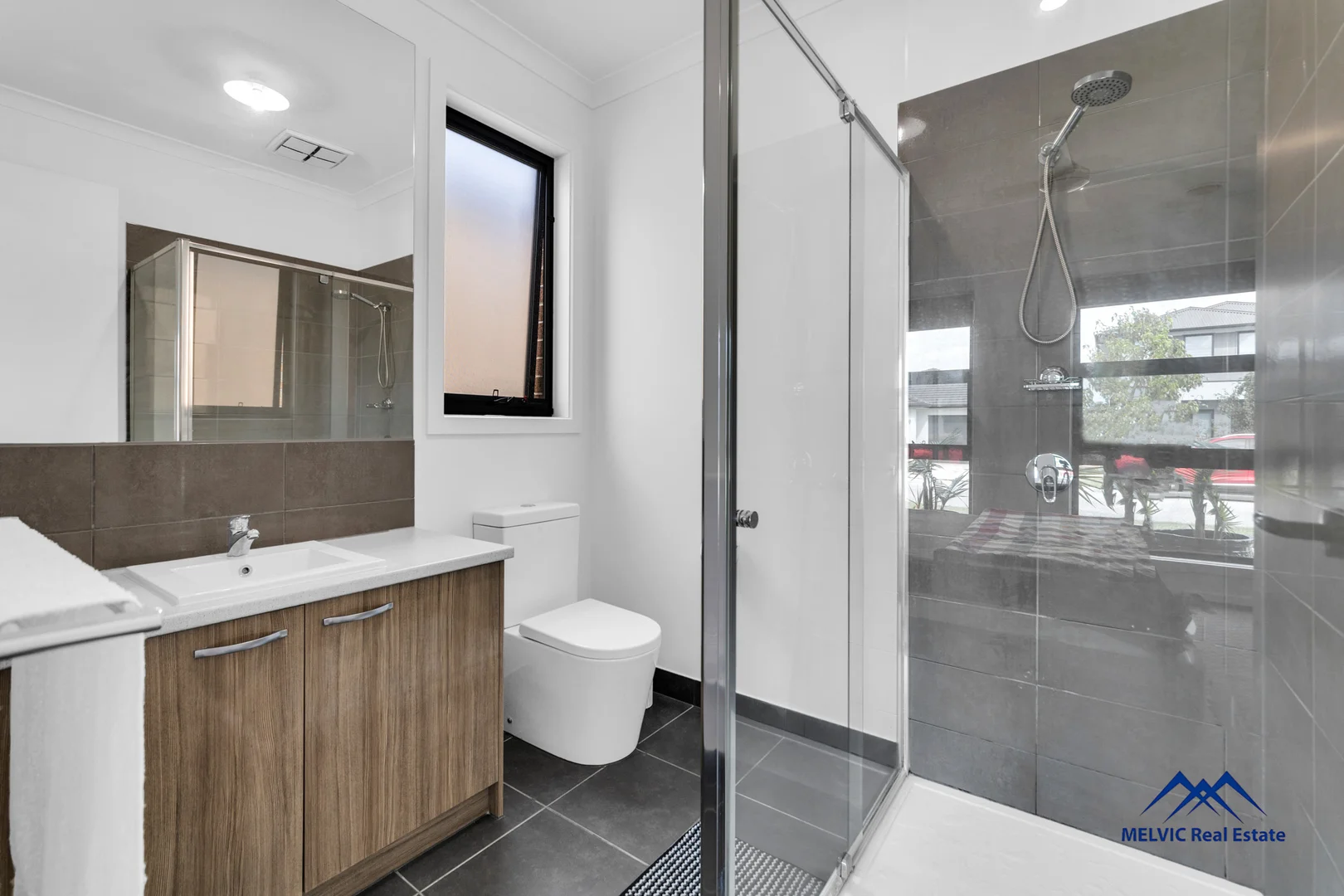 Additional image 17 of 8 Criterion Way, Cranbourne East VIC 3977