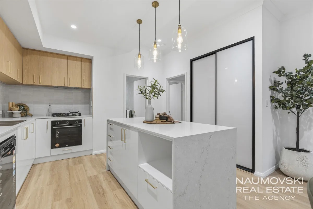 MODERN LUXURY MEETS LIFESTYLE CONVENIENCE! - More