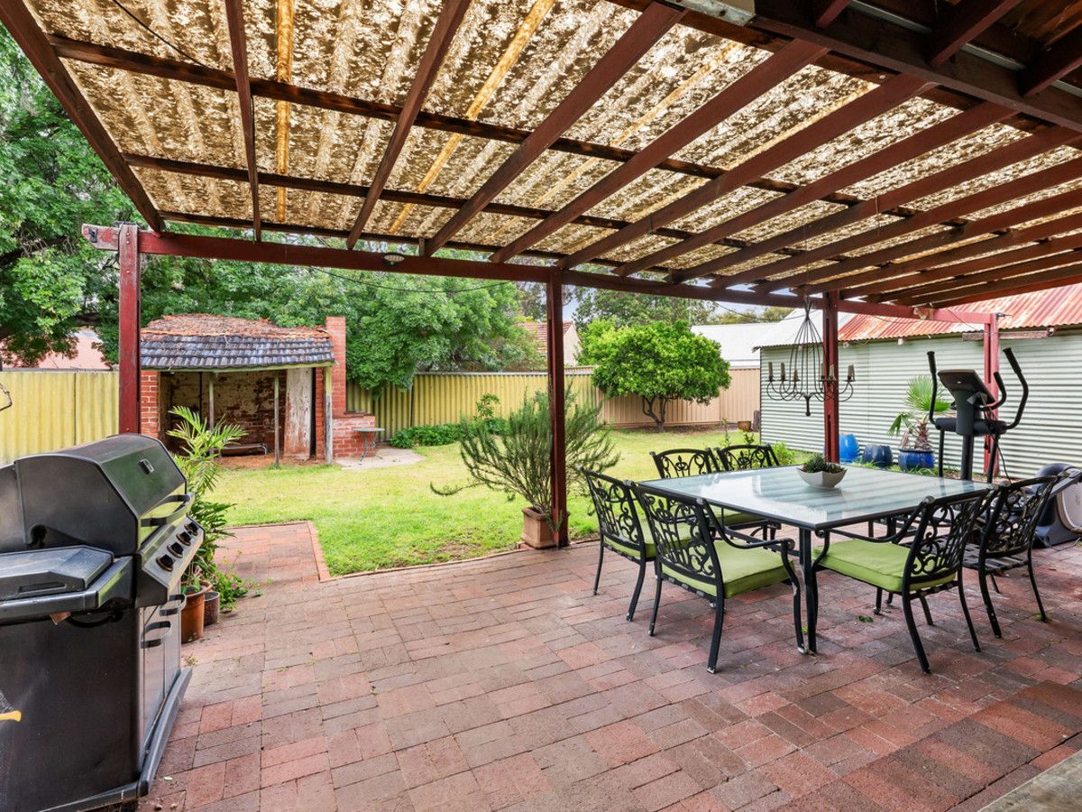 219 James Street, Guildford WA 6055, Image 2