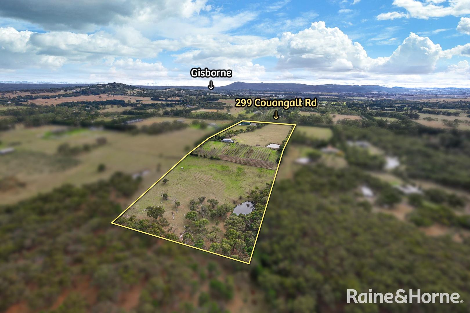 299 Couangalt Road, Gisborne South VIC 3437, Image 2