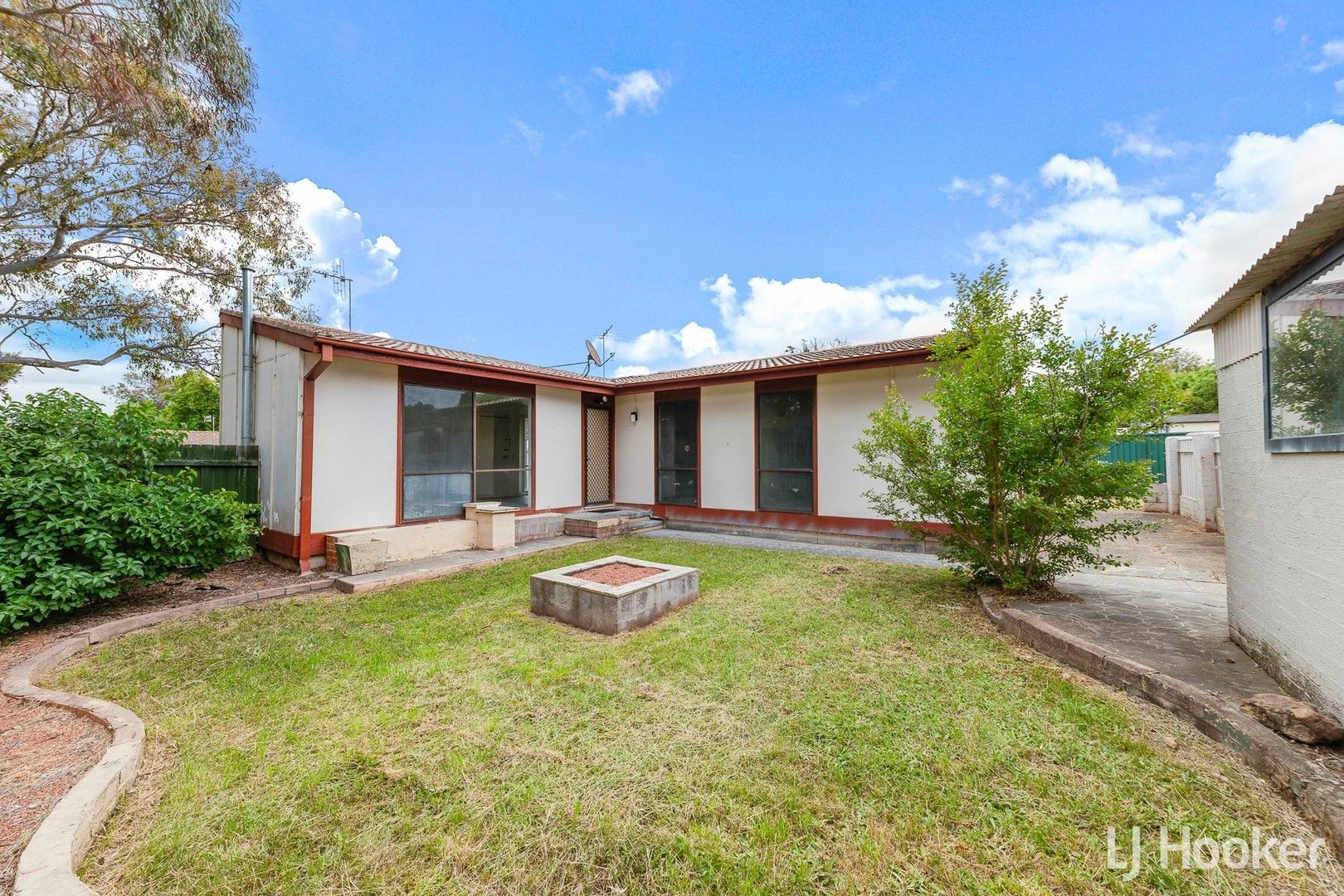 12 Yabsley Place, Charnwood ACT 2615, Image 0