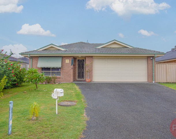 11 Strutt Crescent, Metford NSW 2323