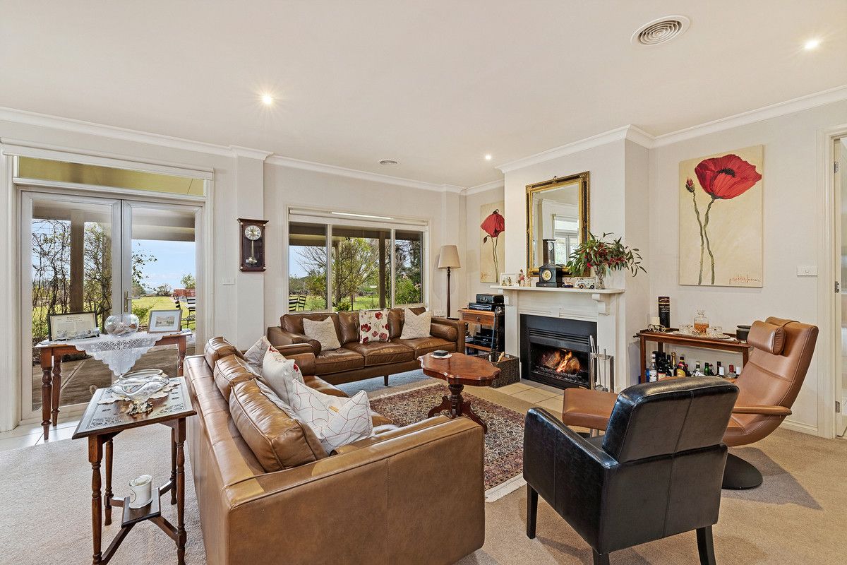 215 Lineens Road, Corunnun VIC 3249, Image 2