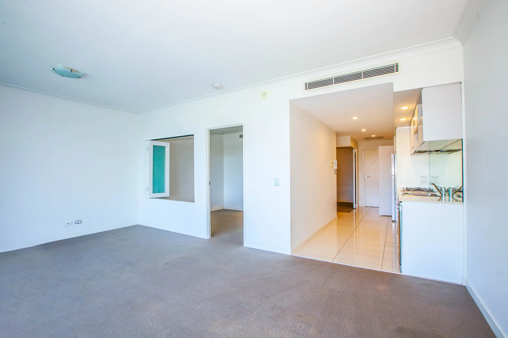 Additional image 7 of 303/430 Marine Parade, Biggera Waters QLD 4216