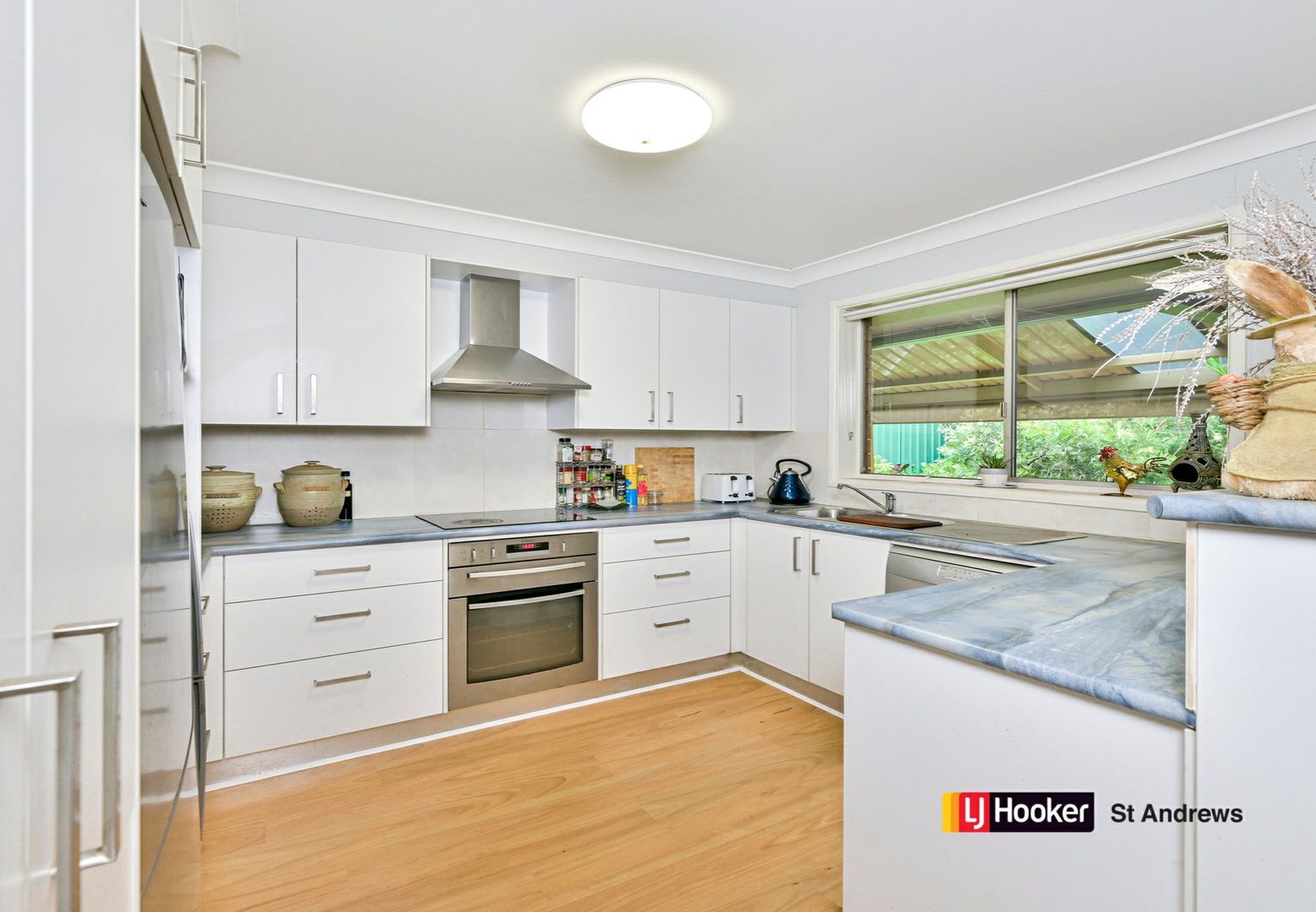 27 Ballantrae Drive, St Andrews NSW 2566, Image 1