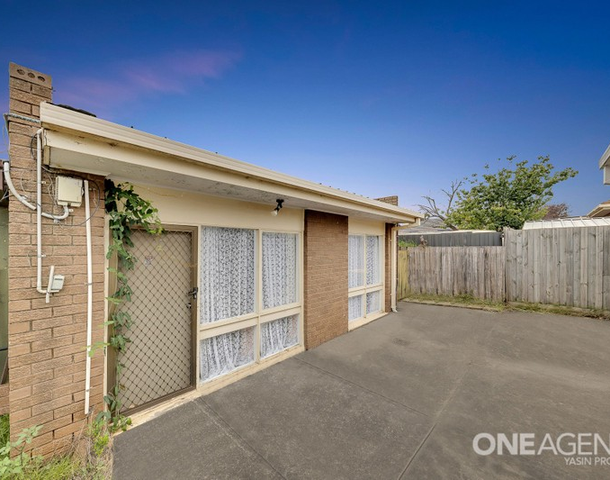 1/4-10 Plover Street, Melton VIC 3337