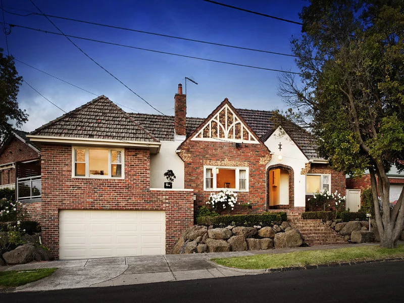 4 Angler Pde, Ascot Vale VIC 3032